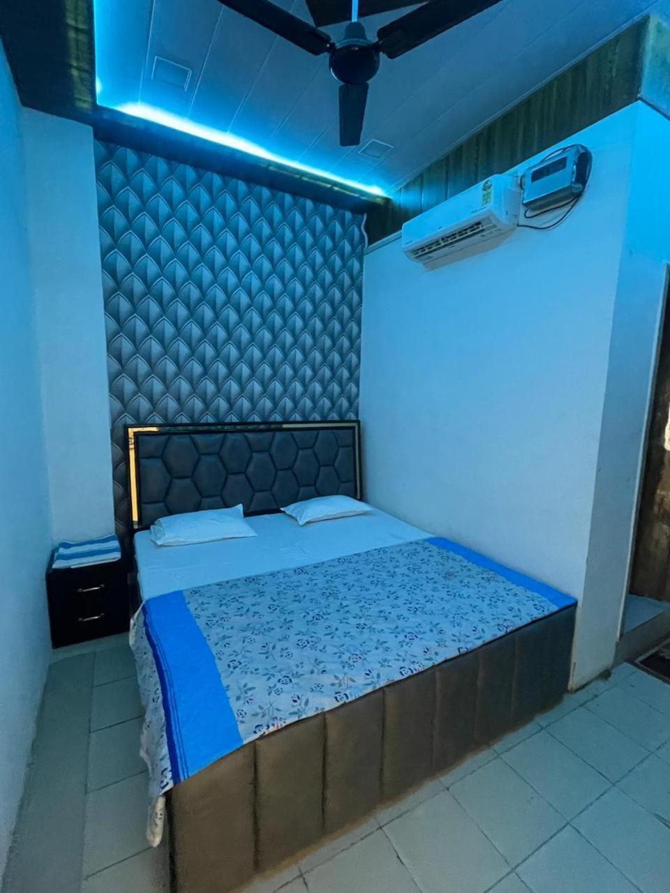 Hotel Hari Krishnam Residency Mathura Zewnętrze zdjęcie